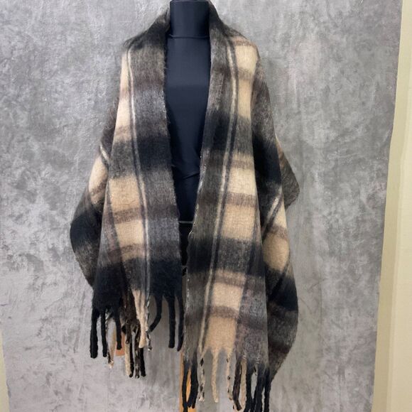 NWT Steve Madden Multicolor Fringe Scarf Shawl Wrap Blanket One Size New 86”x23” - Picture 1 of 8